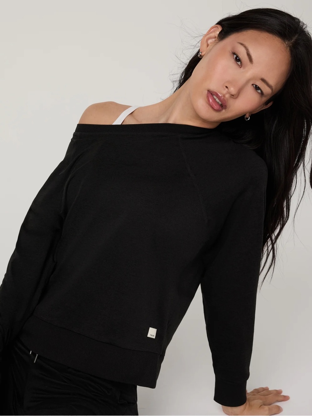 Vuori Black Heather Long Sleeve Halo Crew | XS